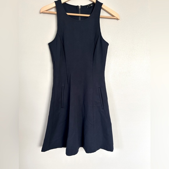 Theory Navy Dress Size 2 - Picture 1 of 11